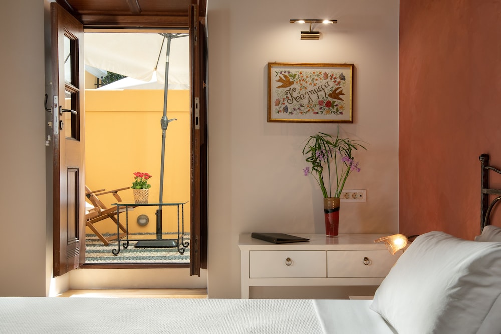 Superior Suite (Bouganvillea) photo 2