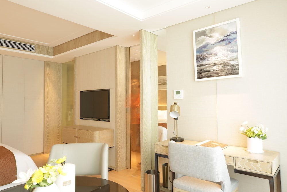 Luxury Suite photo 3