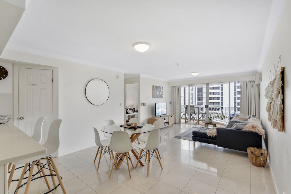 Apartment, 2 Bedrooms, City View photo 1
