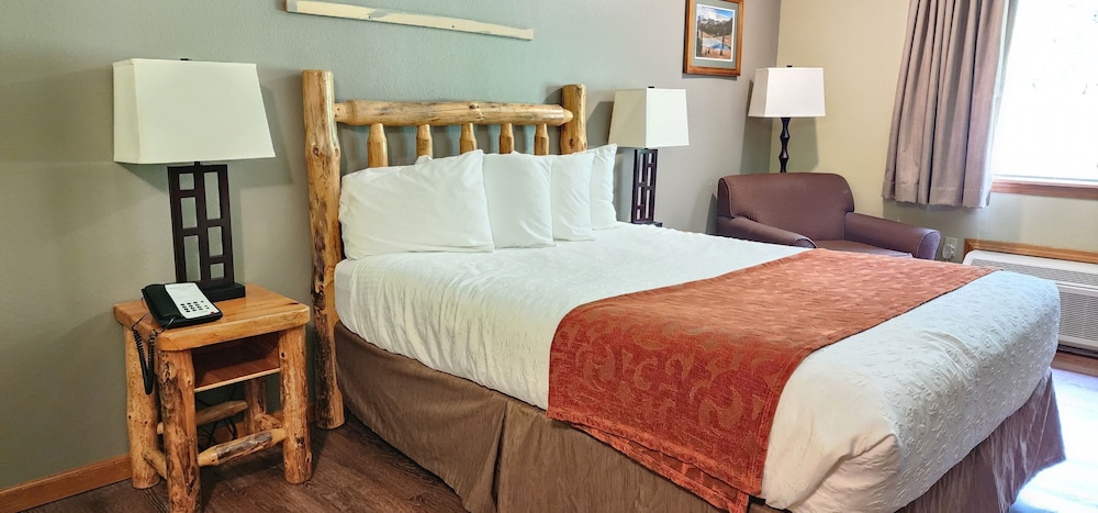 Deluxe Room, 1 King Bed, Accessible, Non Smoking (Pet Friendly) photo 2