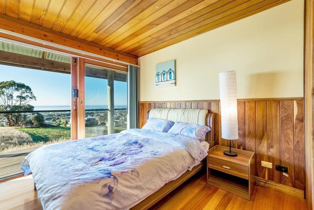 Double Room with Shared Bathroom photo 1