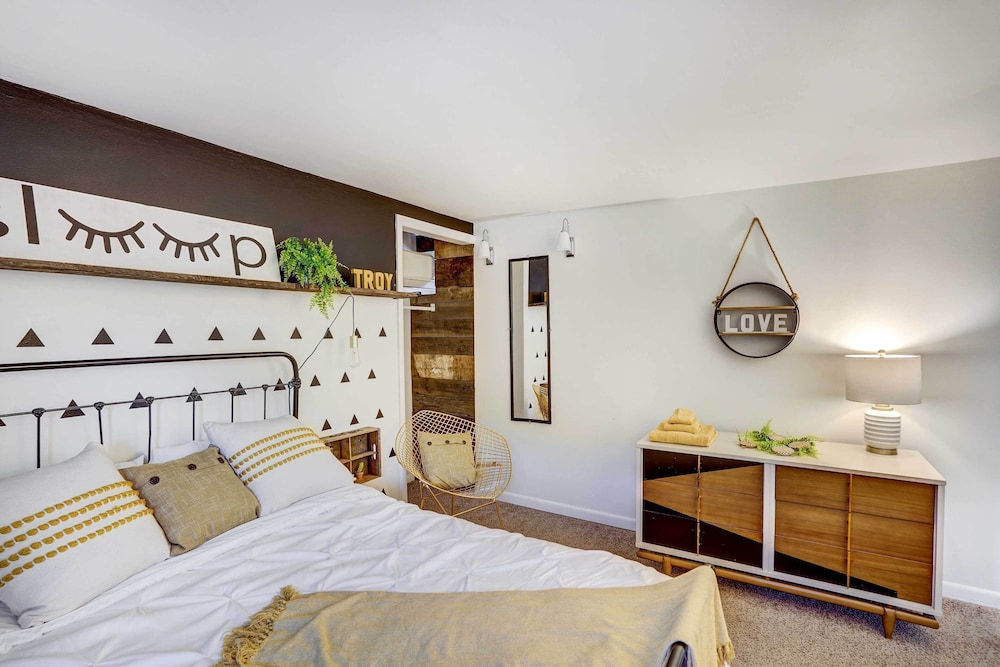 House (2 Bedrooms) photo 2