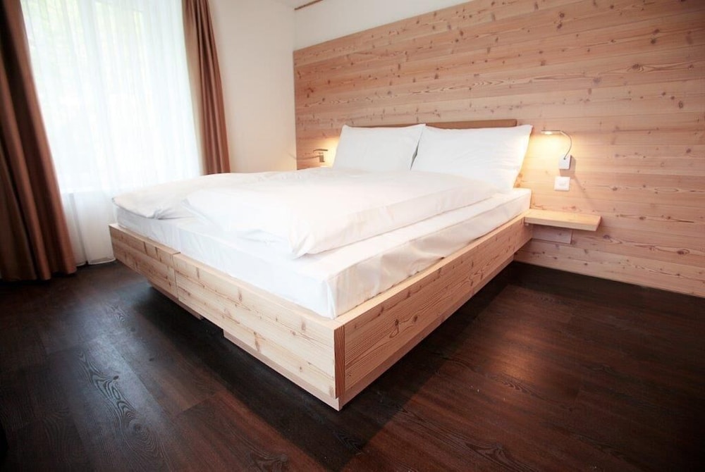 Standard Room, 2 Twin Beds photo 3
