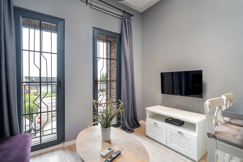 Standard Duplex, Ground Floor photo 3