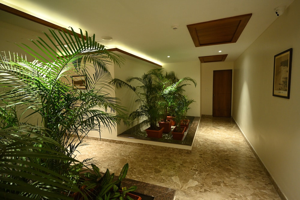 Suite Room - Photo 19