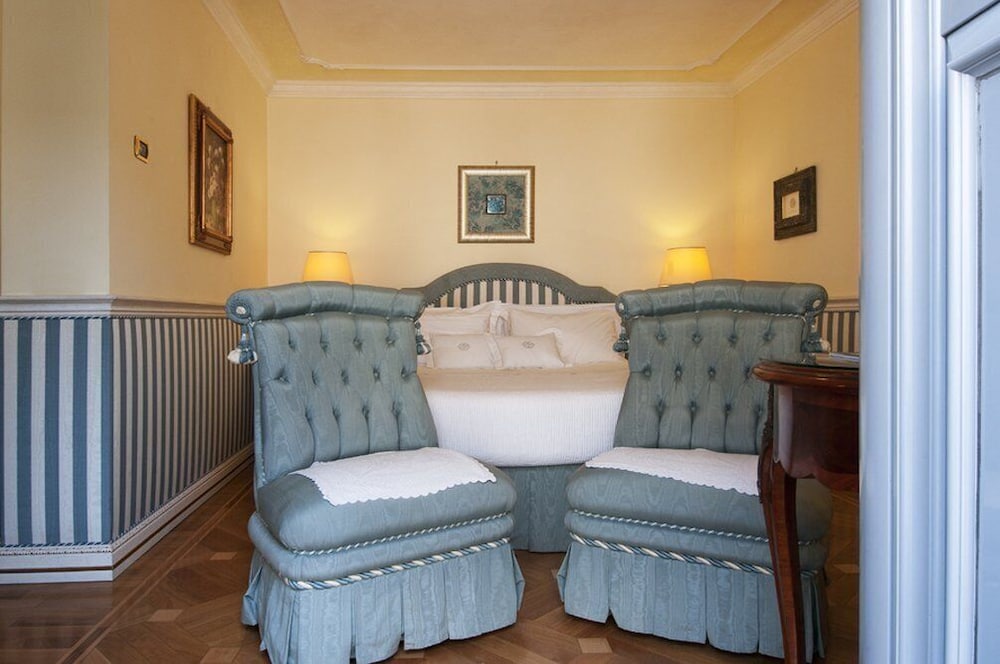 Romantic Studio Suite