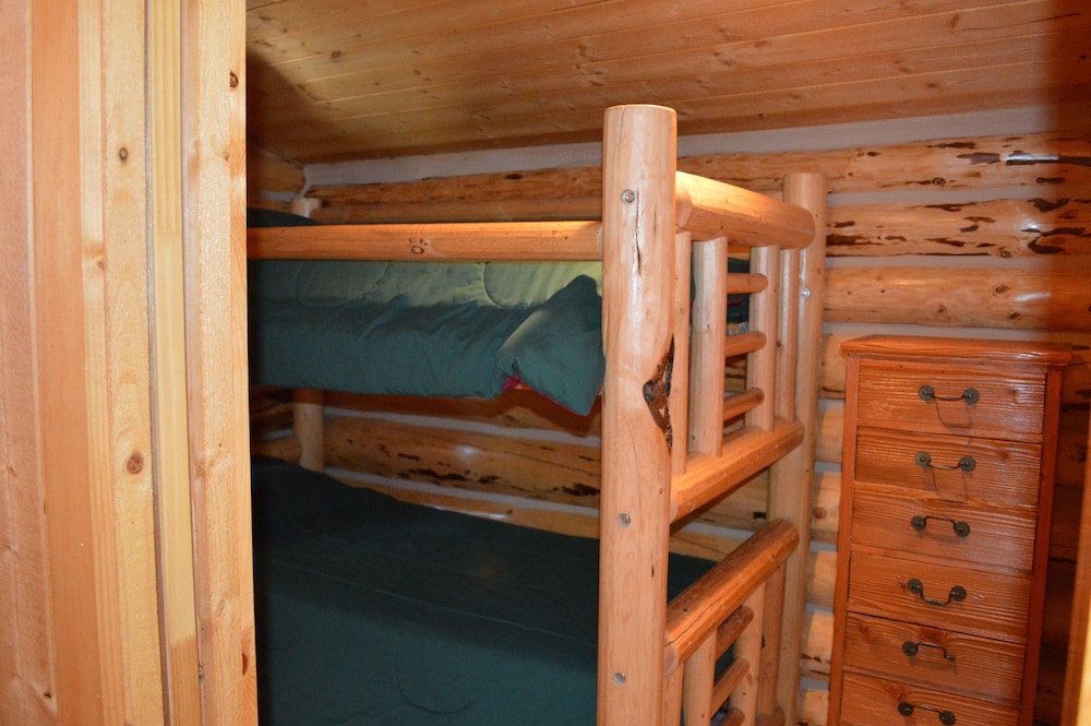 Trapper Cabin photo 1