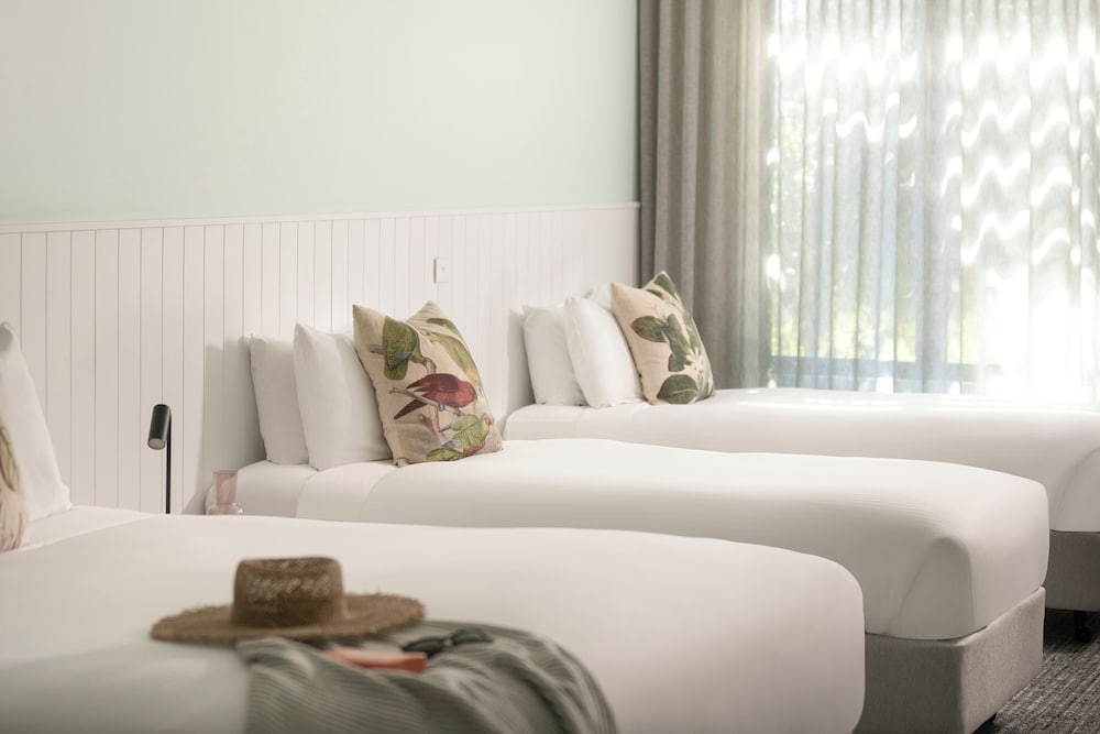 Family Room, Multiple Beds (Family) photo 2