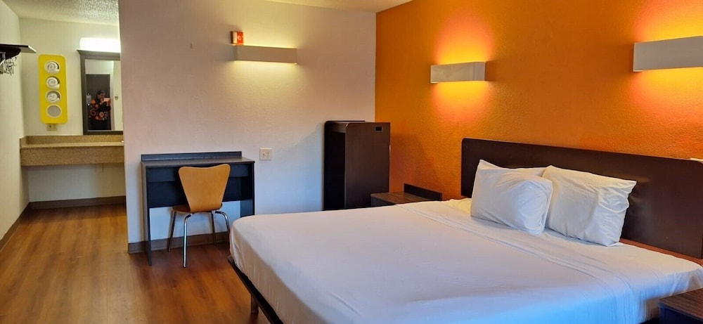 Basic Single Room