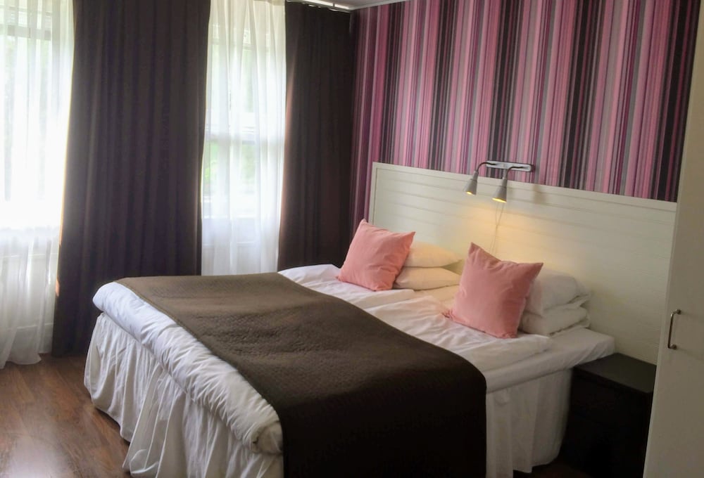 Basic Double Room photo 2