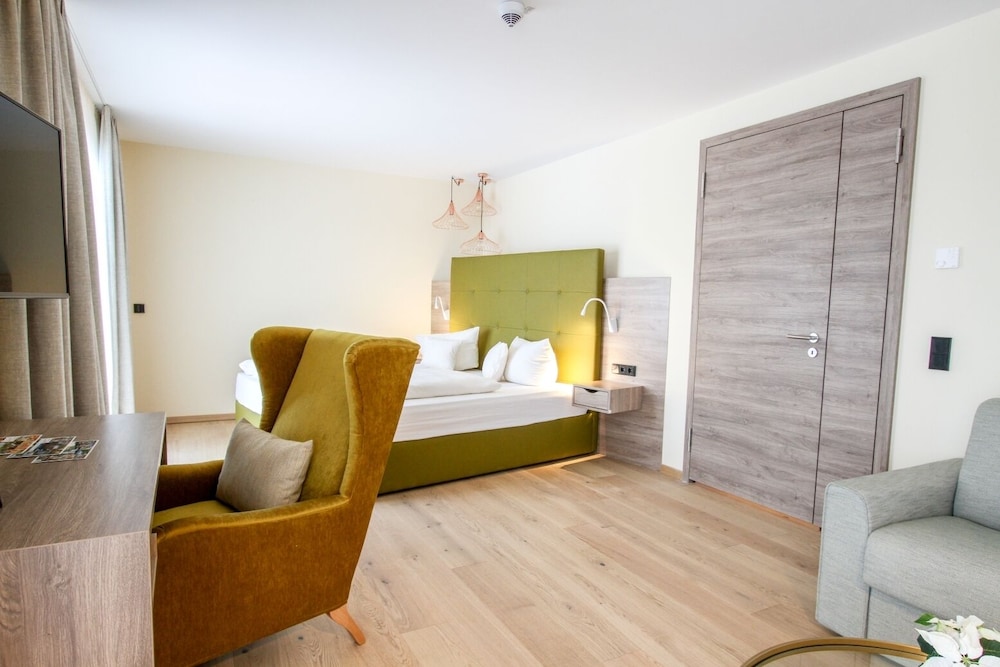 Family Quadruple Room, Balcony, Garden View