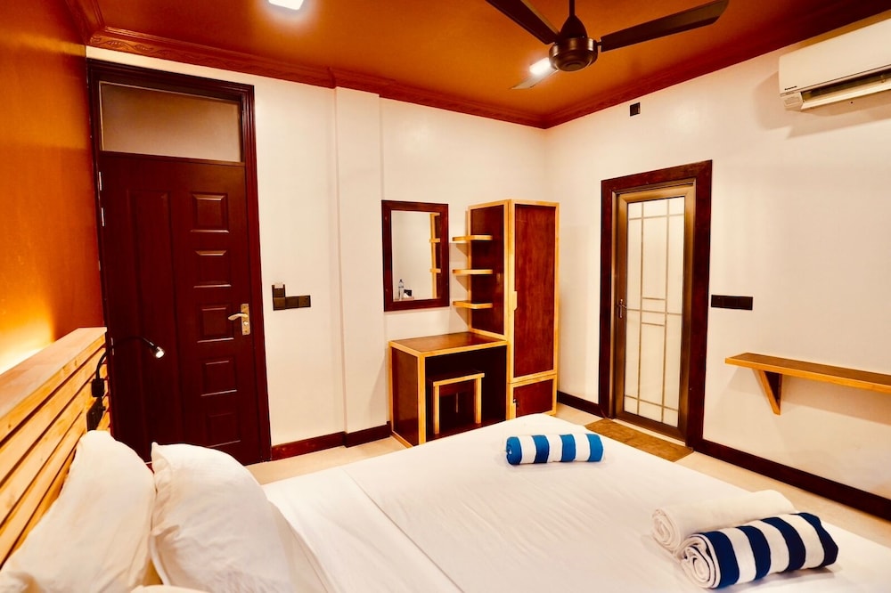 Standard Double Room, Garden View