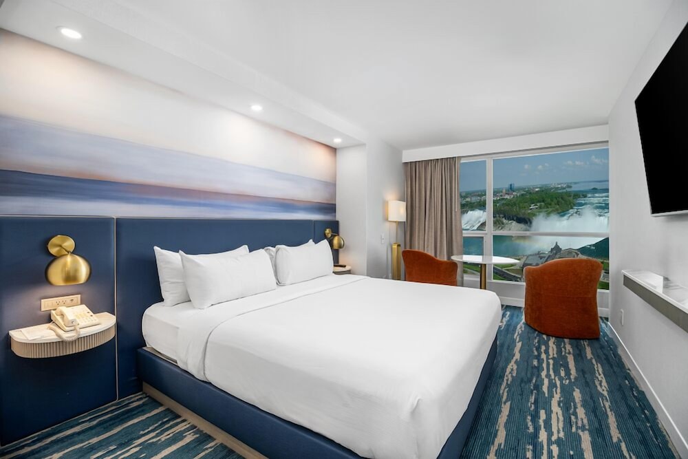 Premium Full Fallsview with Whirlpool - Floor 30 - Tower B photo 1