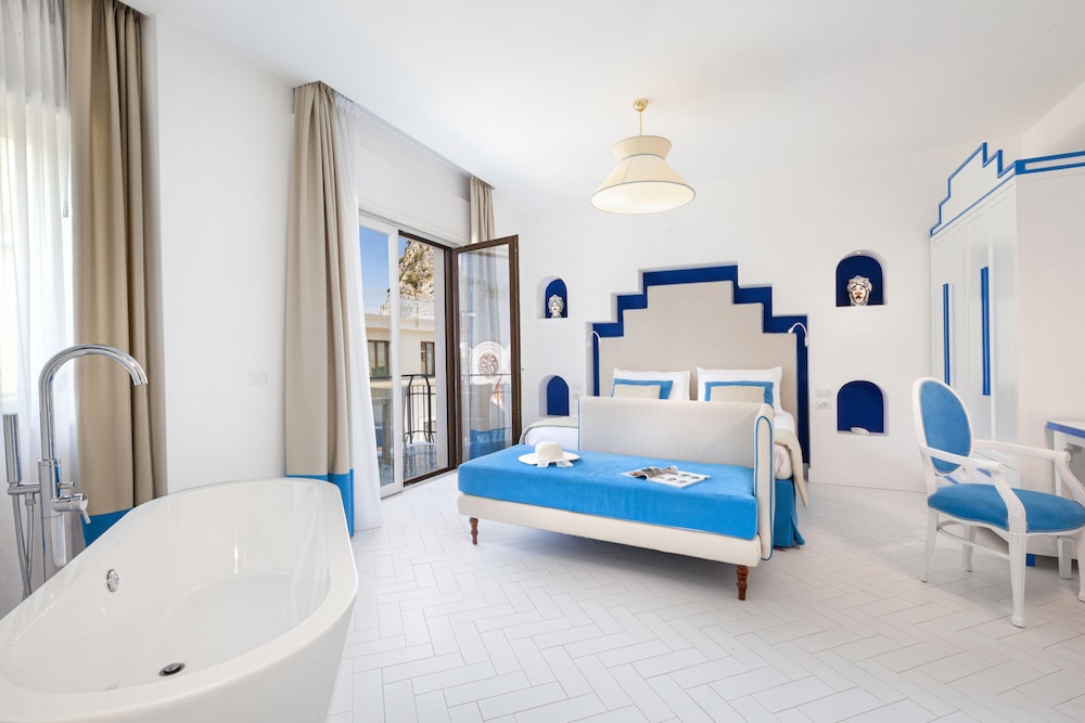 Design Double Room, Annex Building - Photo 1