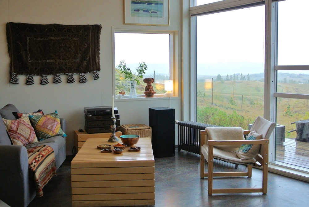 House, 4 Bedrooms photo 1