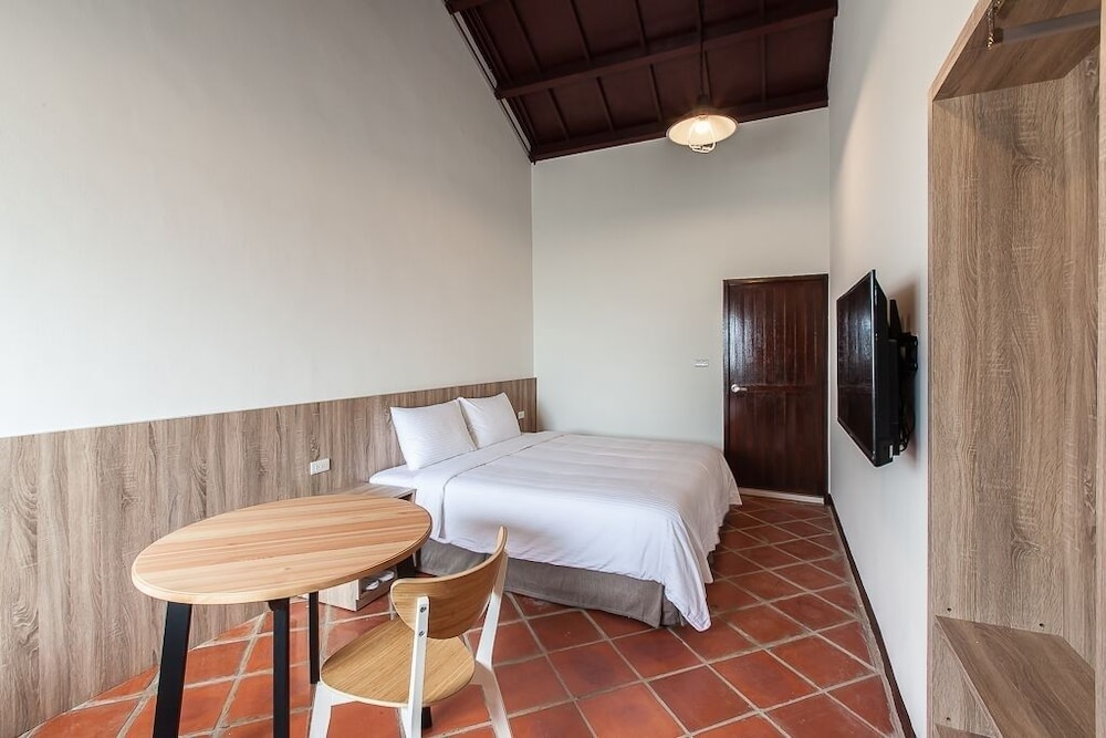 Deluxe Double Room, 1 Double Bed, Garden View