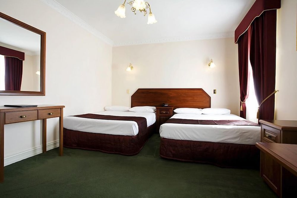 Family Room, 2 Queen Beds - Photo 3