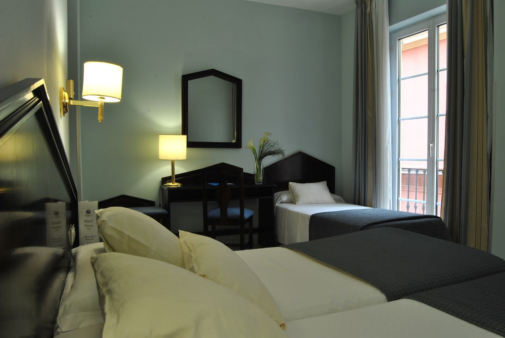 Triple Room, 3 Twin Beds - Photo 4