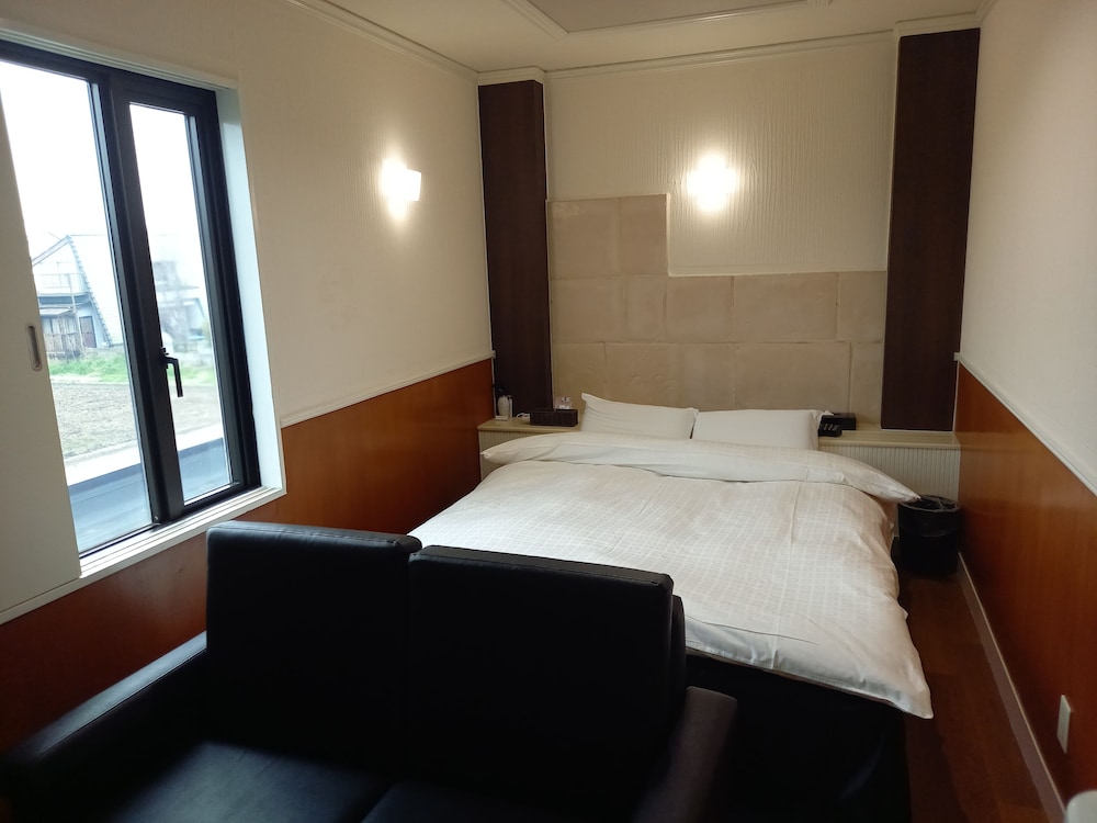 Economy Double Room photo 3