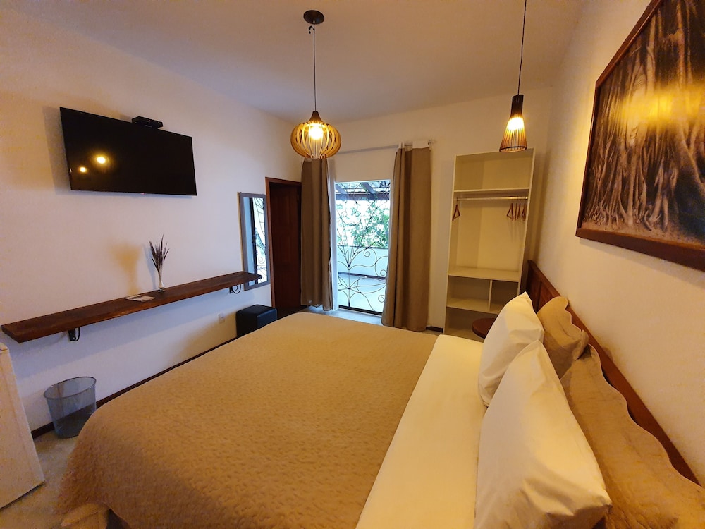 Twin Room, 1 Queen Bed, Garden View photo 2