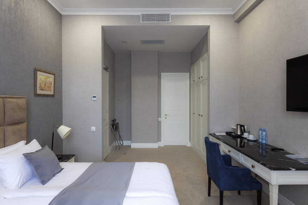 Deluxe Double Room, Balcony photo 3
