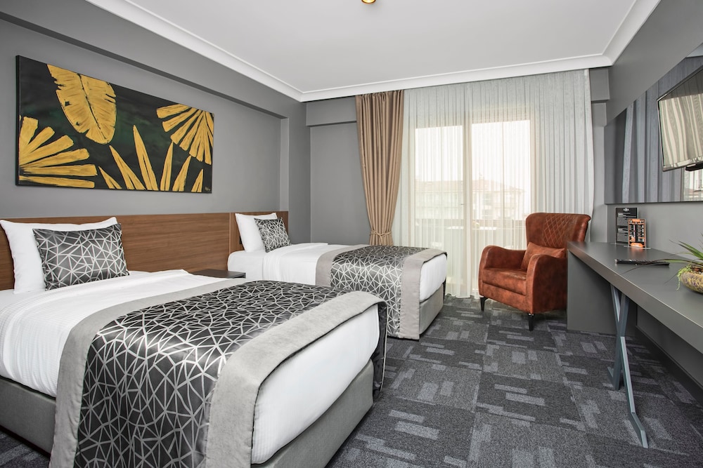 Standard Double or Twin Room - Photo 4
