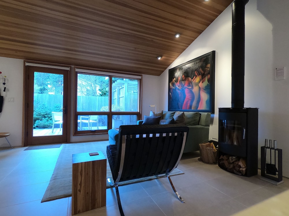 The Modern Ranch photo 2