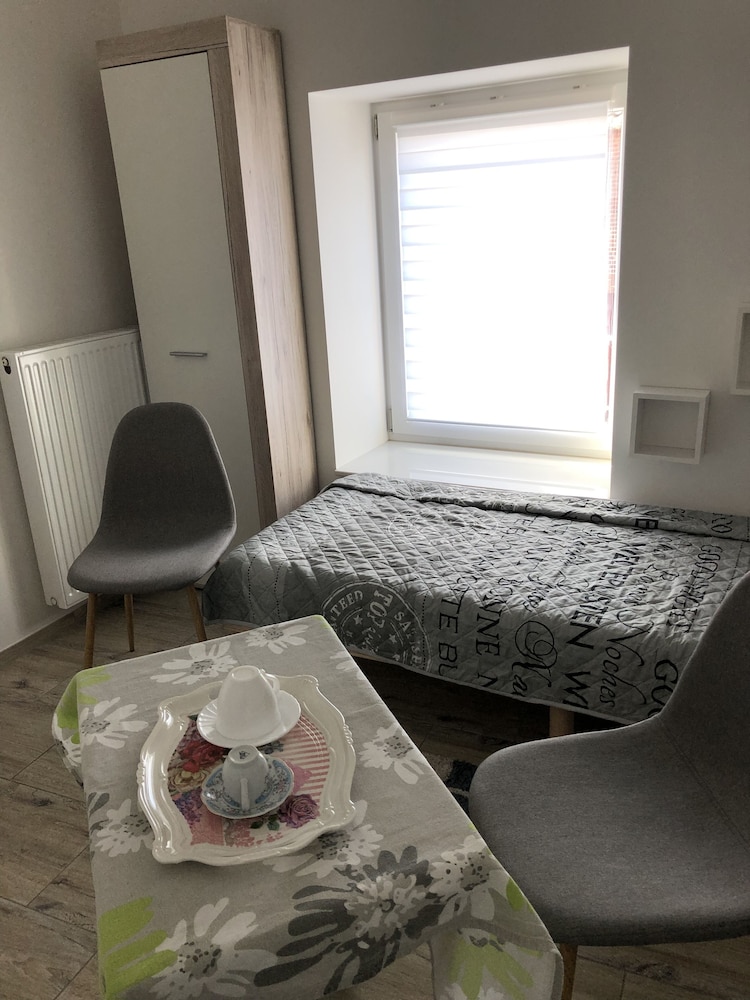 Single Room, Refrigerator & Microwave photo 3