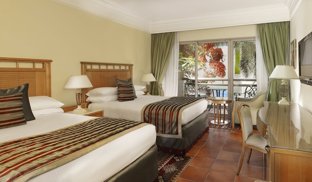 Classic Room, 2 Twin Beds, Pool Access