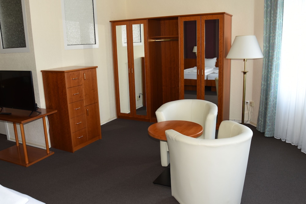 Comfort Double Room, Private Bathroom, River View - Photo 2