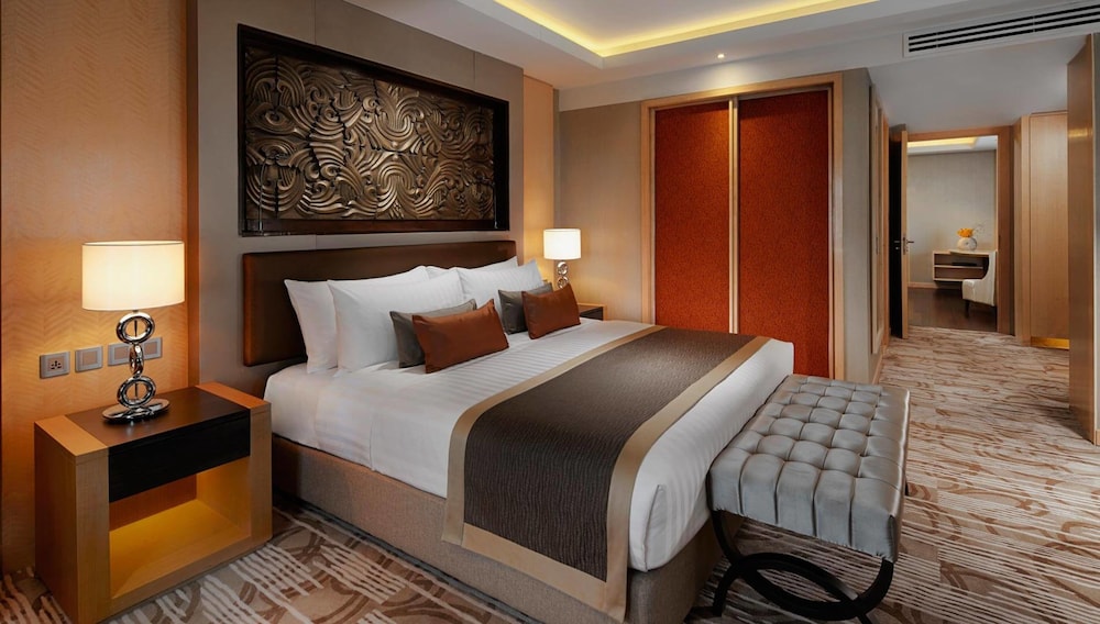 Executive Room, 2 Twin Beds (Club) thumbnail 5