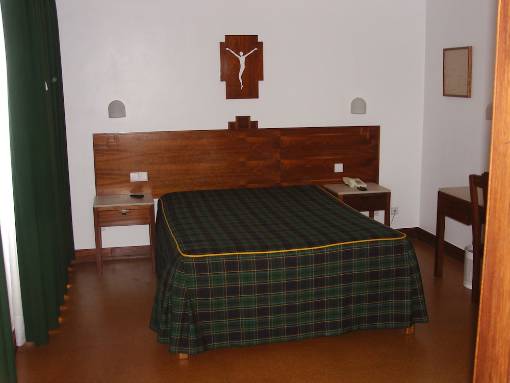 Standard Double Room, Non Smoking - Photo 2