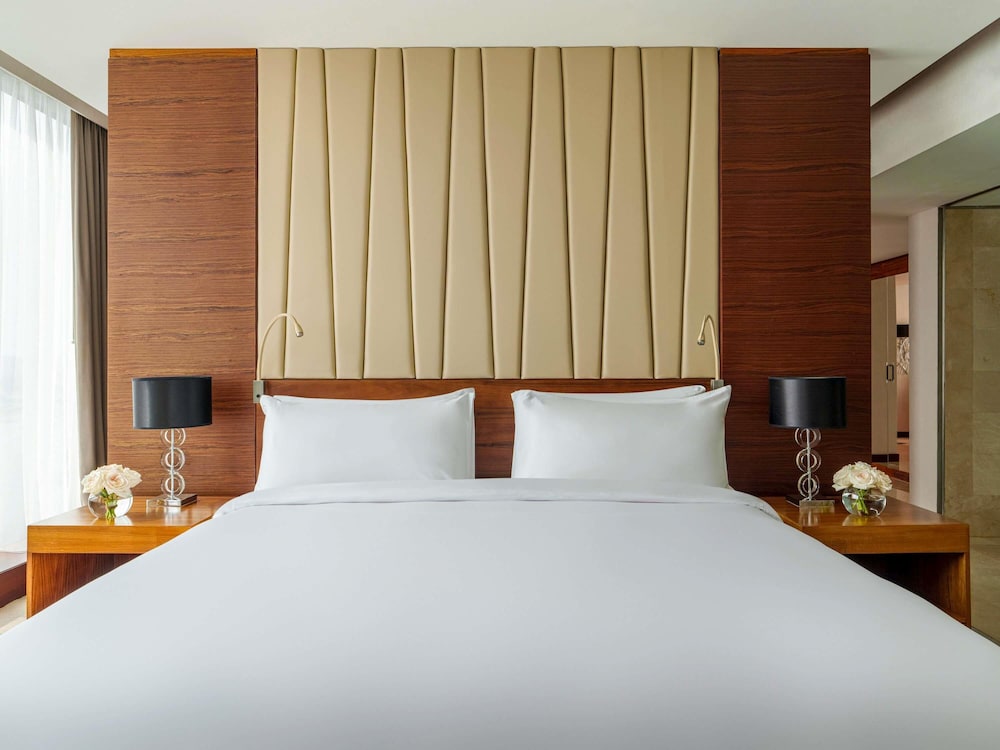 Fairmont Gold Signature Suite