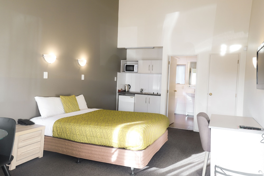 Double Room, Jetted Tub
