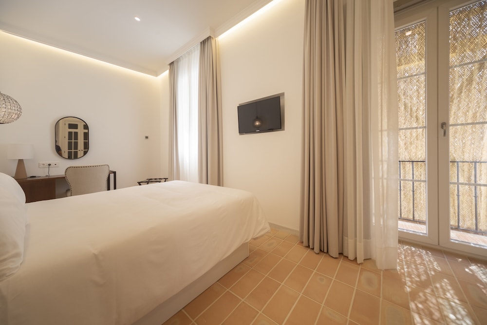 Comfort Double Room, 1 Queen Bed photo 3