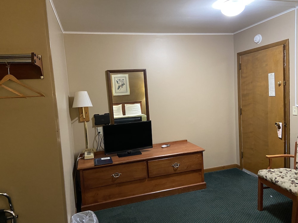Standard Room, 2 Queen Beds, Non Smoking photo 1