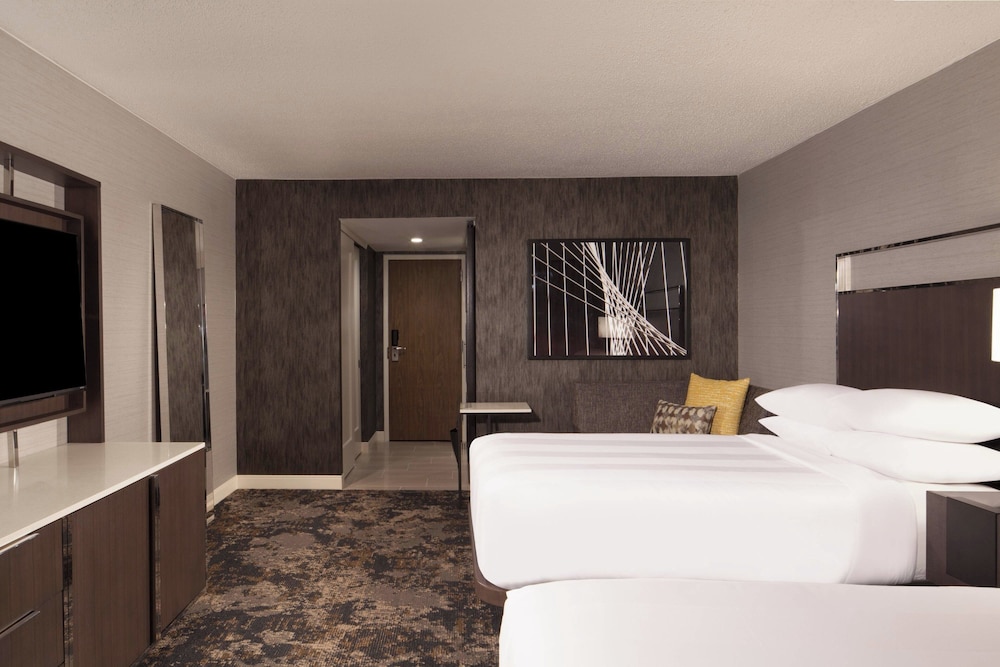 Room, 2 Double Beds photo 2