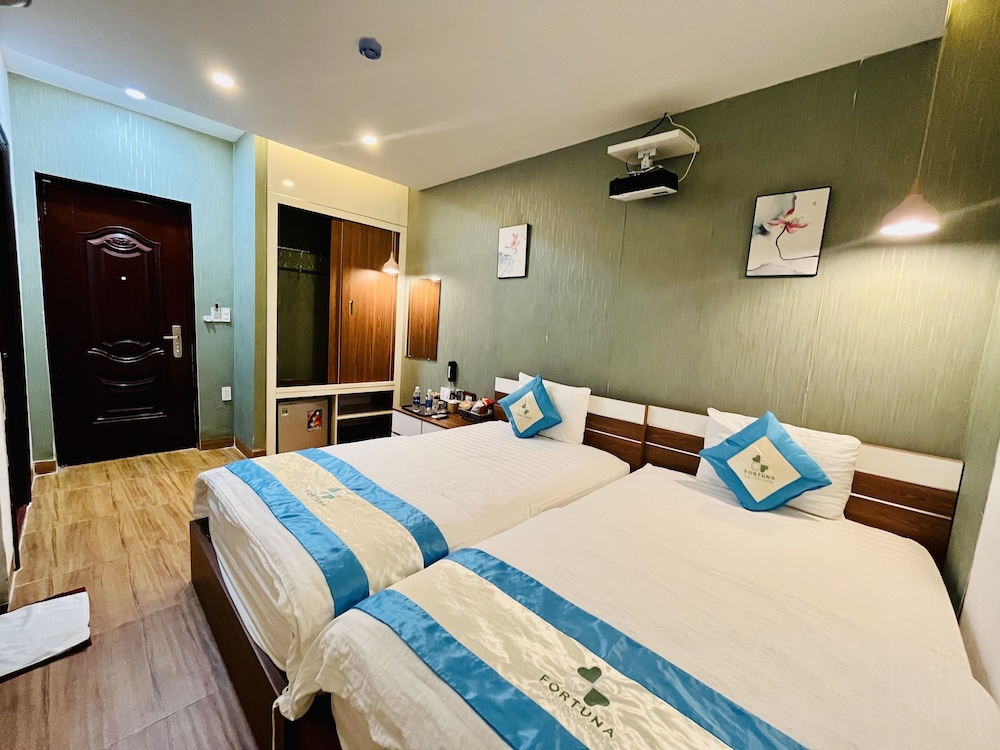 Basic Double or Twin Room - Photo 4