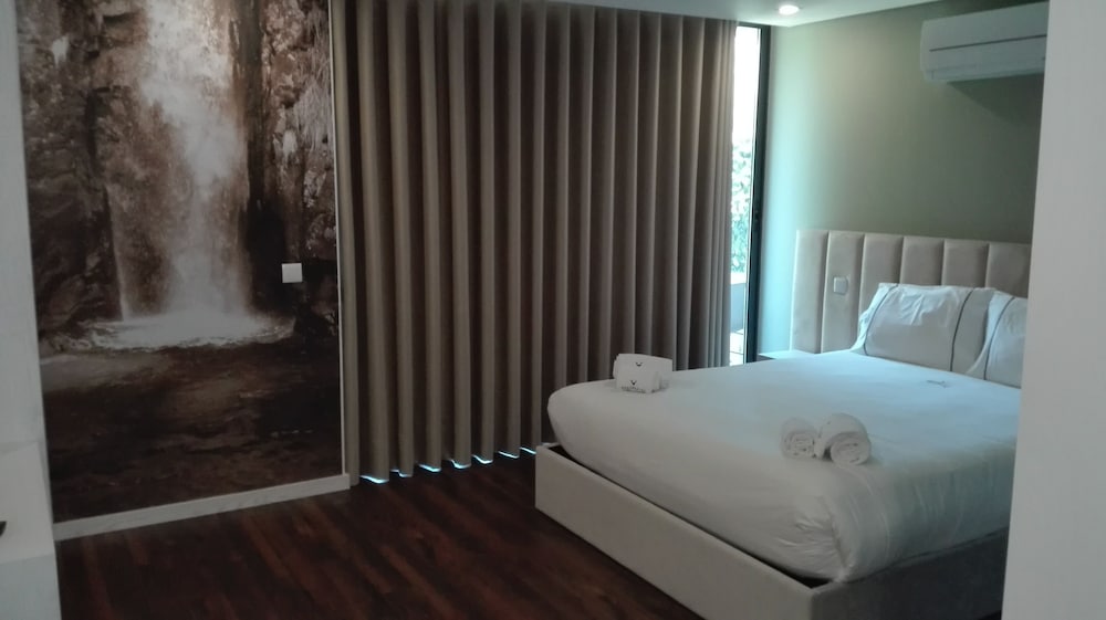 Double Room - Photo 8