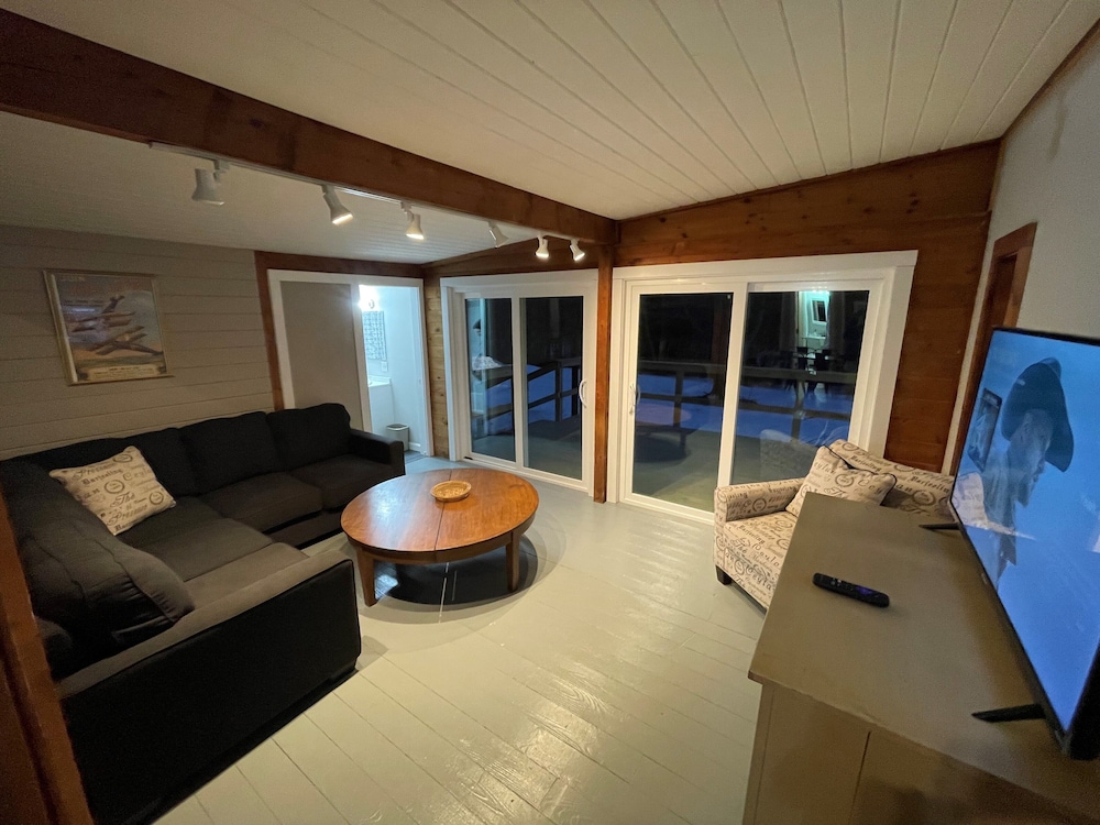 Signature House, 3 Bedrooms, 2 Bathrooms, River View photo 1