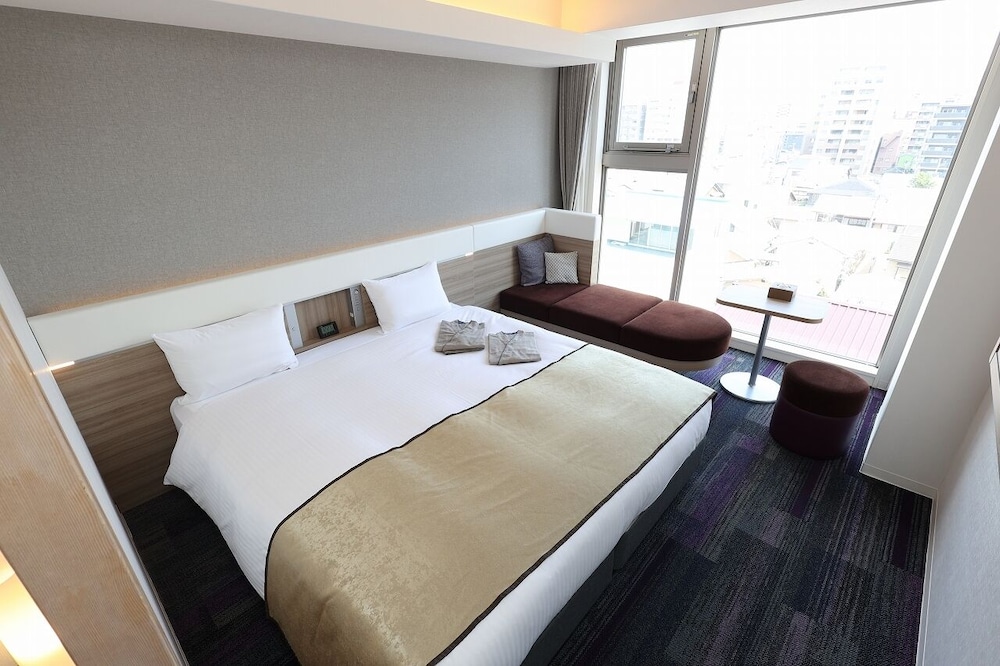 Premium Double Room - Photo 9