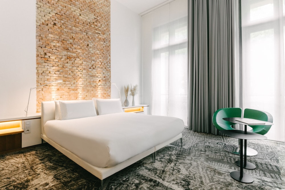 Deluxe Room, Free spa access photo 2