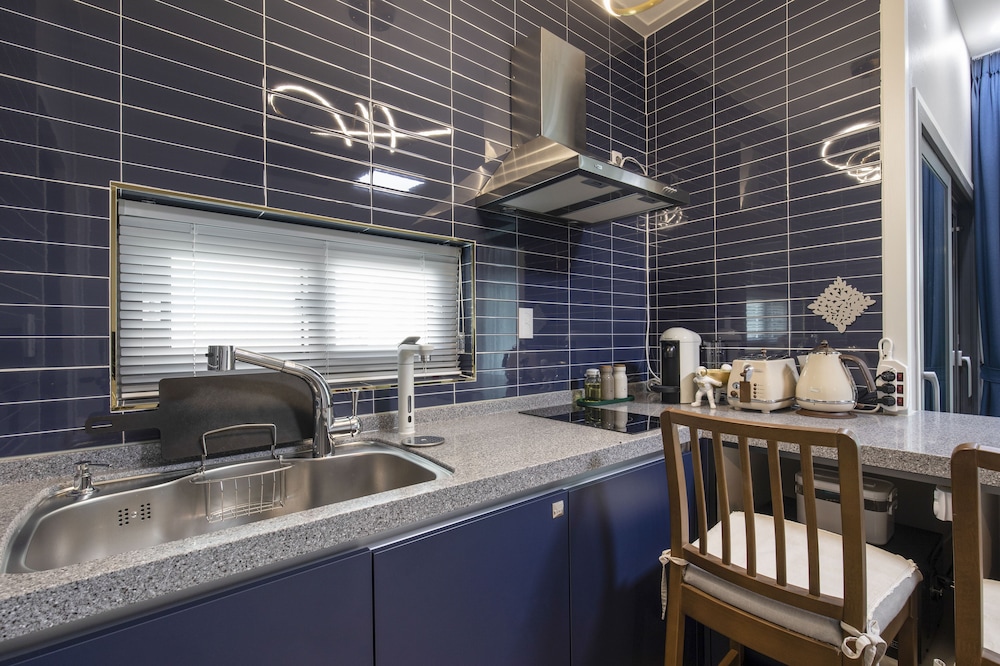 Basic Room, 1 Queen Bed, Ocean View (private whirlpool, 102) - Photo 6