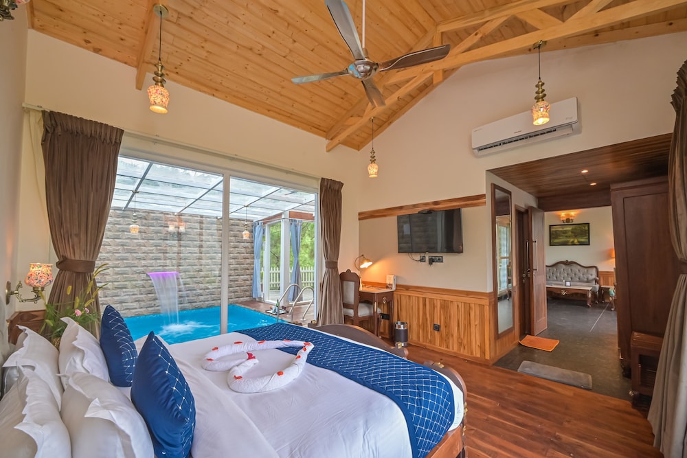 Luxury Villa photo 2