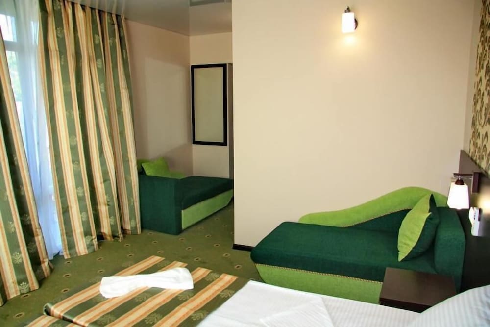 Comfort Quadruple Room photo 1
