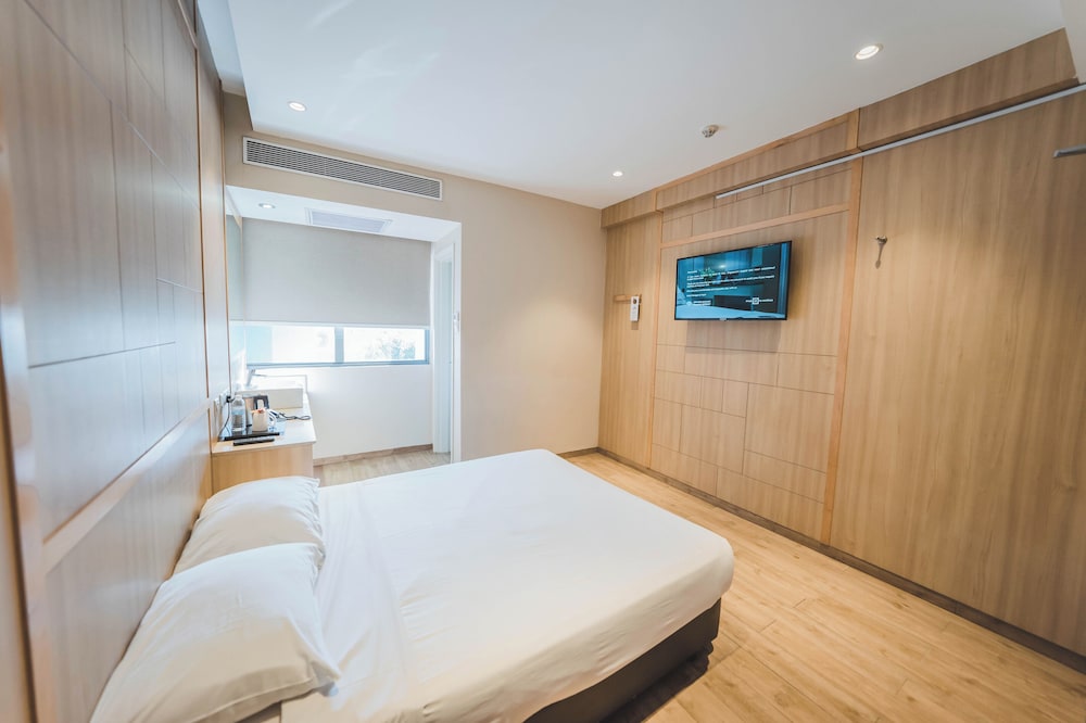 Deluxe Double Room photo 3