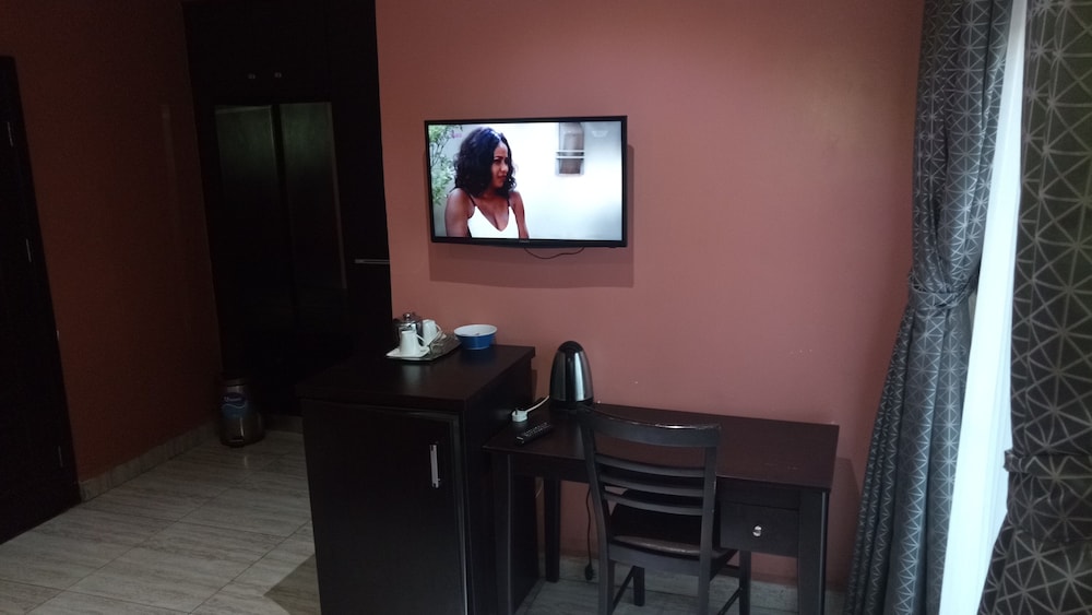Executive Room - Photo 3