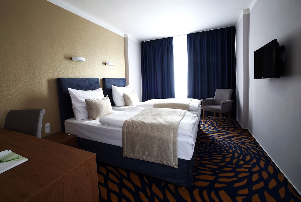 Double Room - Photo 4