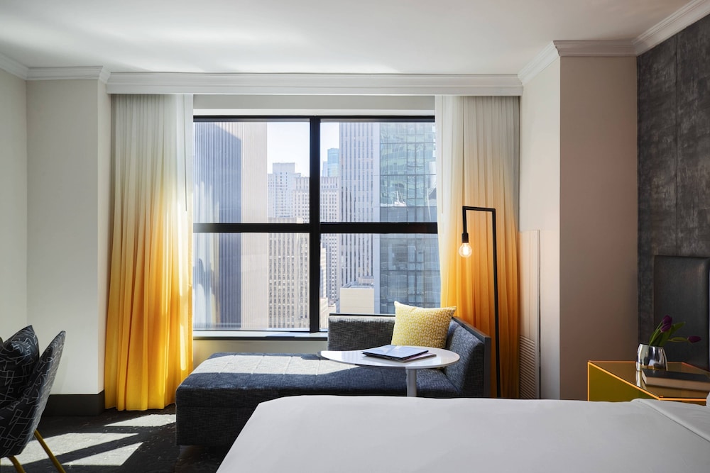 Room, 1 King Bed, City View