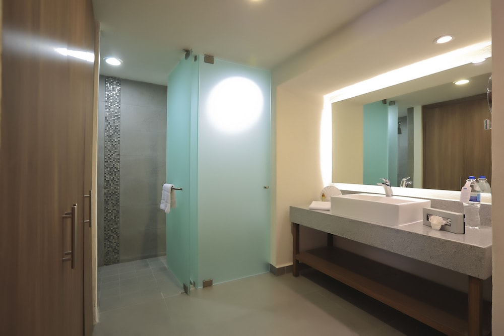Honeymoon Room - Photo 2